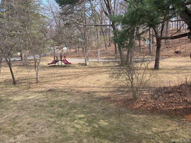 Building Photo - 29 Carriage Hill Ln