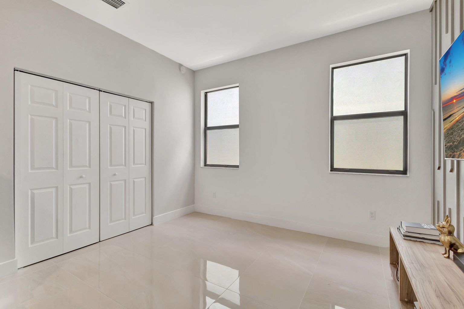 Building Photo - 16608 Cove Rd