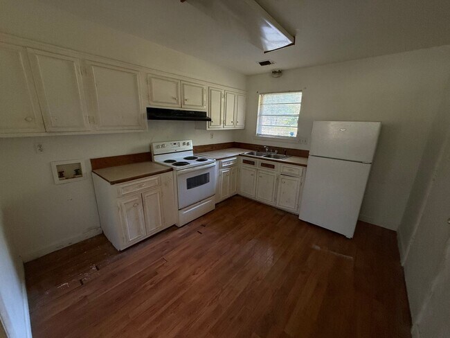 Building Photo - 3404 Violet Dr