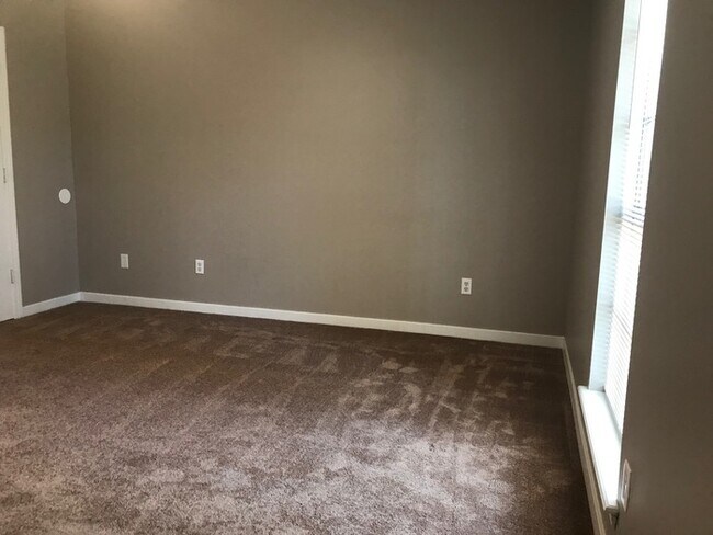 Building Photo - Beautiful Home for Lease!