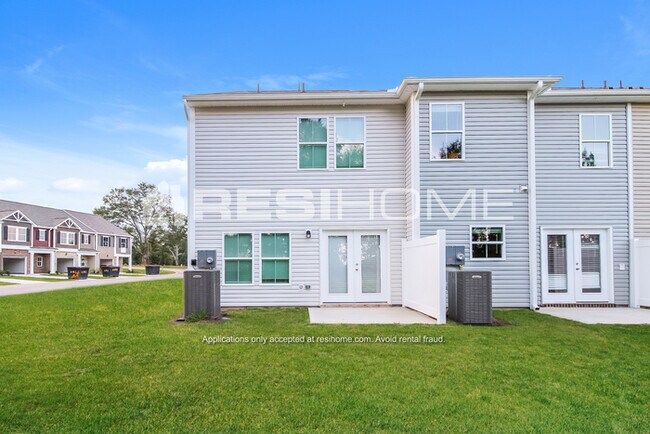 Building Photo - 1300 Simmons Rdg Ln