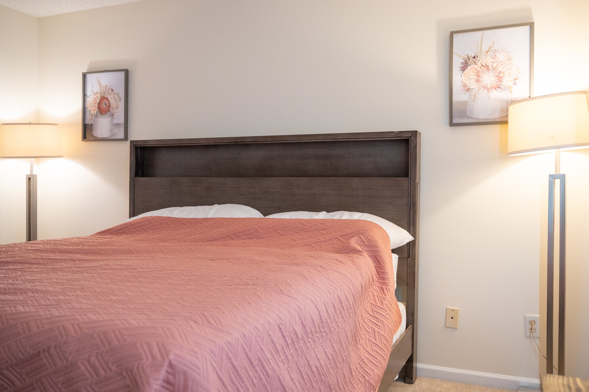 Building Photo - 5320 Starflower Dr