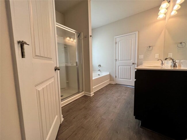 Building Photo - 185 Cherokee Reserve Cir
