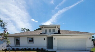 Building Photo - ***STUNNING 3/2 HOME IN PALM BAY