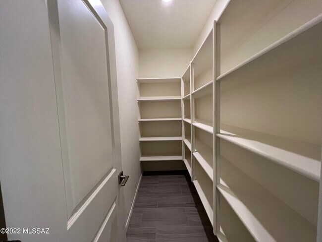 Building Photo - 12171 W Amarissa Dr