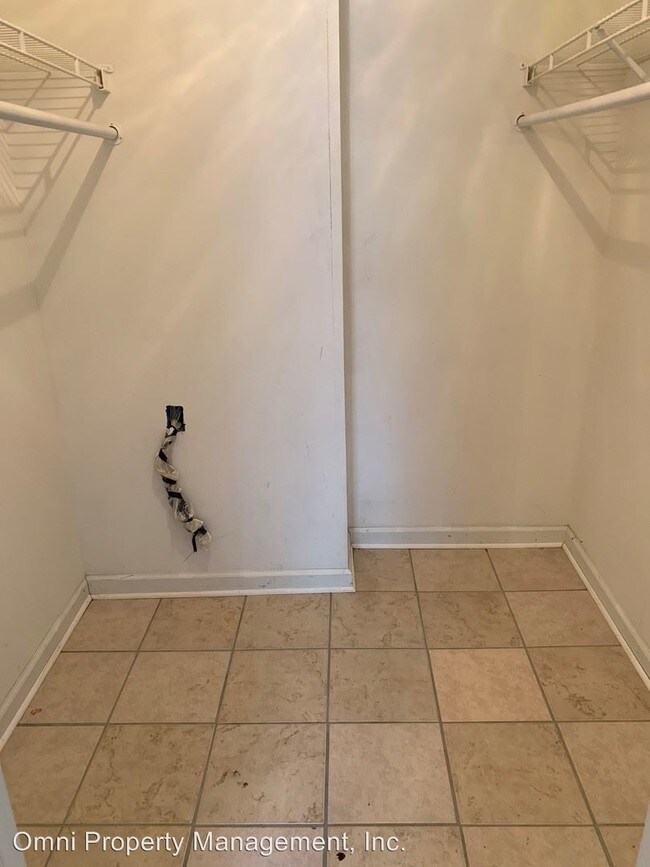 Building Photo - 3 br, 2.5 bath House - 7789 Shadowland Dr