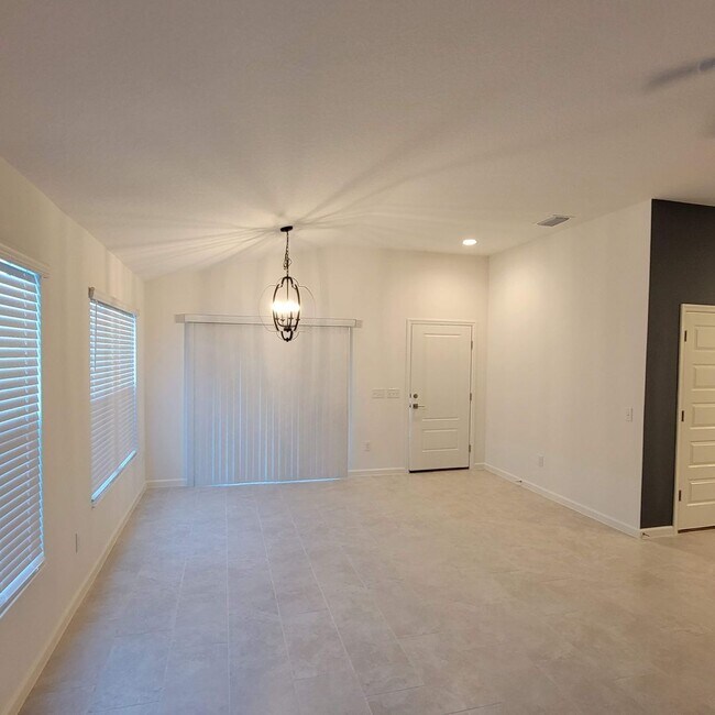 Building Photo - Wonderful home in Citrus Grove