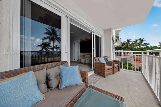 Building Photo - 710 N Ocean Blvd