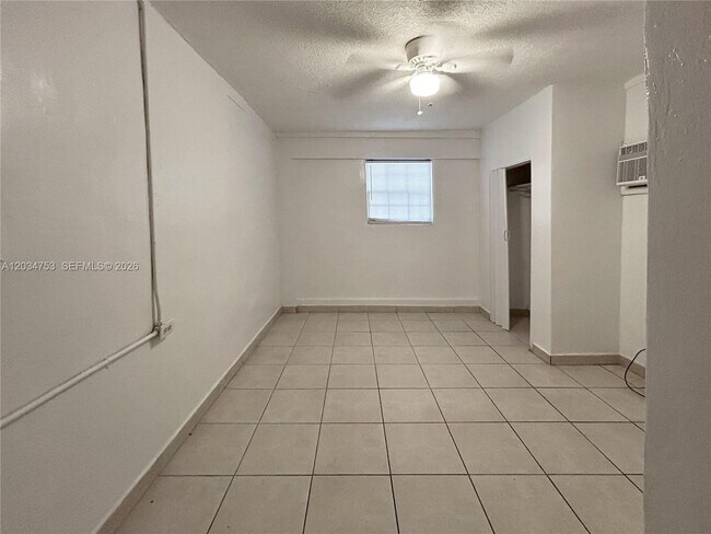Building Photo - 1079 NW 112th Terrace