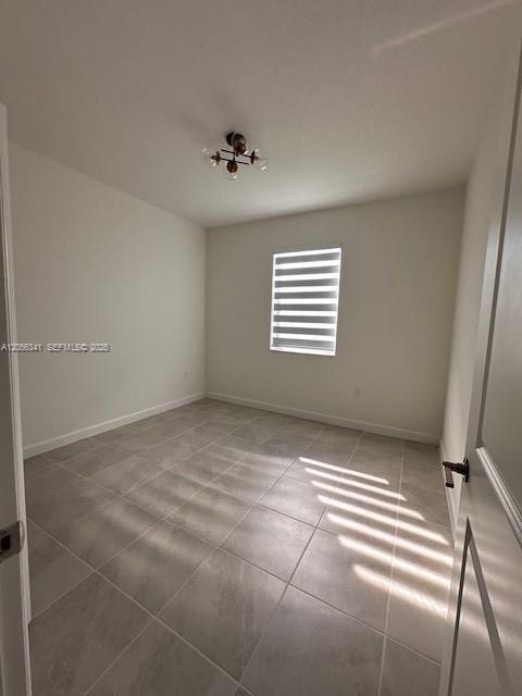 Building Photo - 2265 SE 30th St # Master