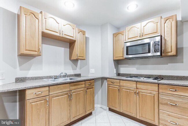 Building Photo - 2213 Herring Creek Dr