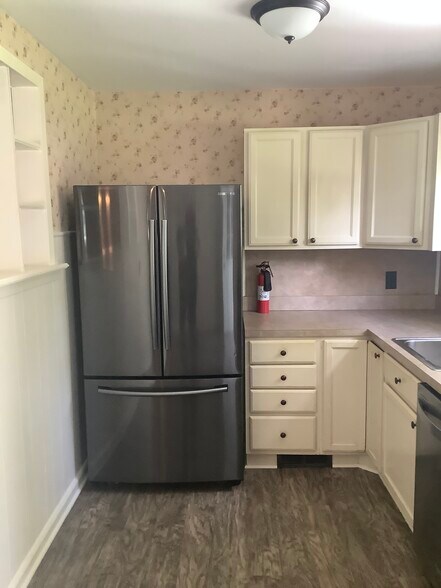 SS Appliances - 6 Redwood Rd