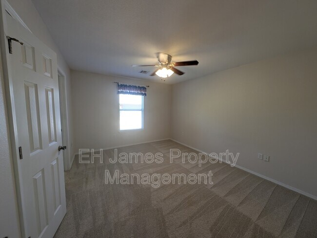 Building Photo - 6947 E 46th Pl