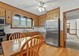 Building Photo - 358-360-360 Arlington St