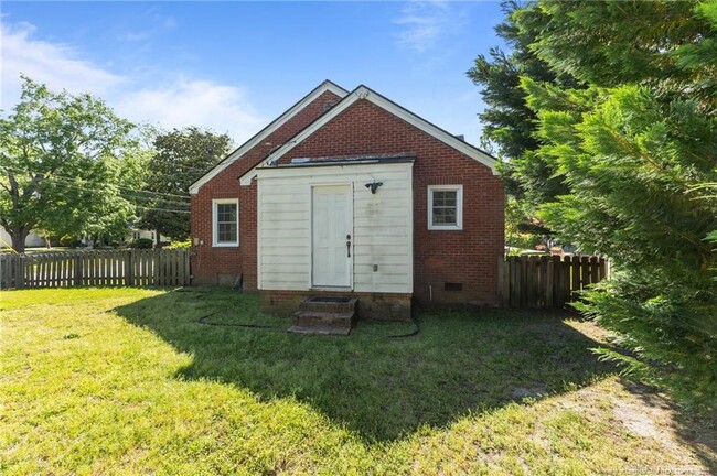 Building Photo - 207 N Virginia Ave
