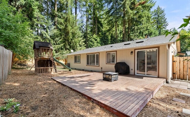 Building Photo - 21737 E Terra Ln SE