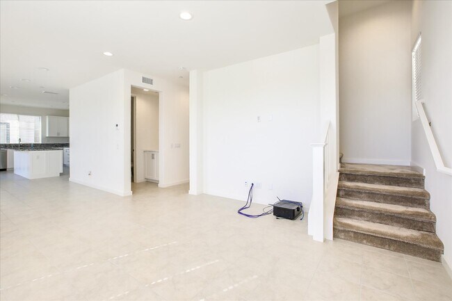 Building Photo - 28 Hideaway Loop