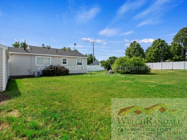 Building Photo - 2097 S 1000 W