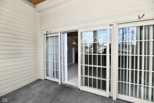 Building Photo - 8555 One W Dr