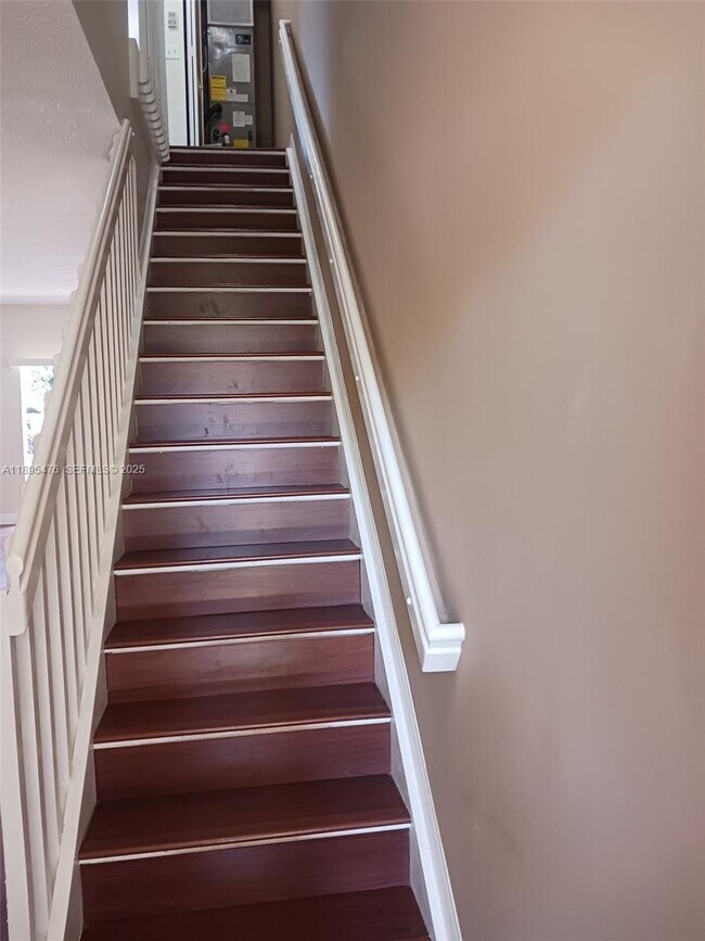 Building Photo - 2322 SE 23rd Rd