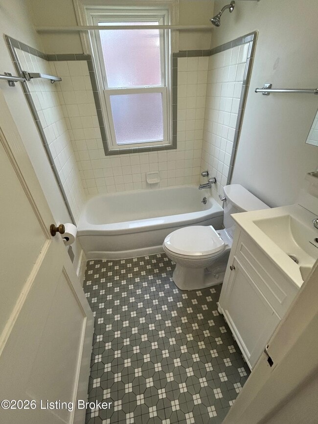 Building Photo - 3007 Bowman Ave