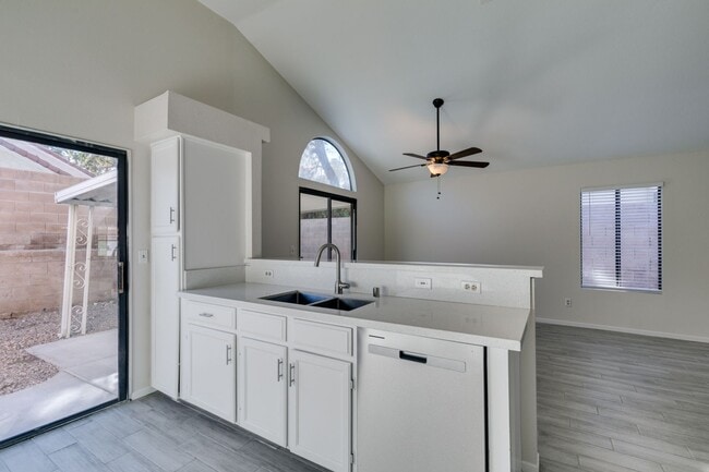 Building Photo - Beautifully Upgraded 3BD/2BA Home in Henderson’s Green Valley