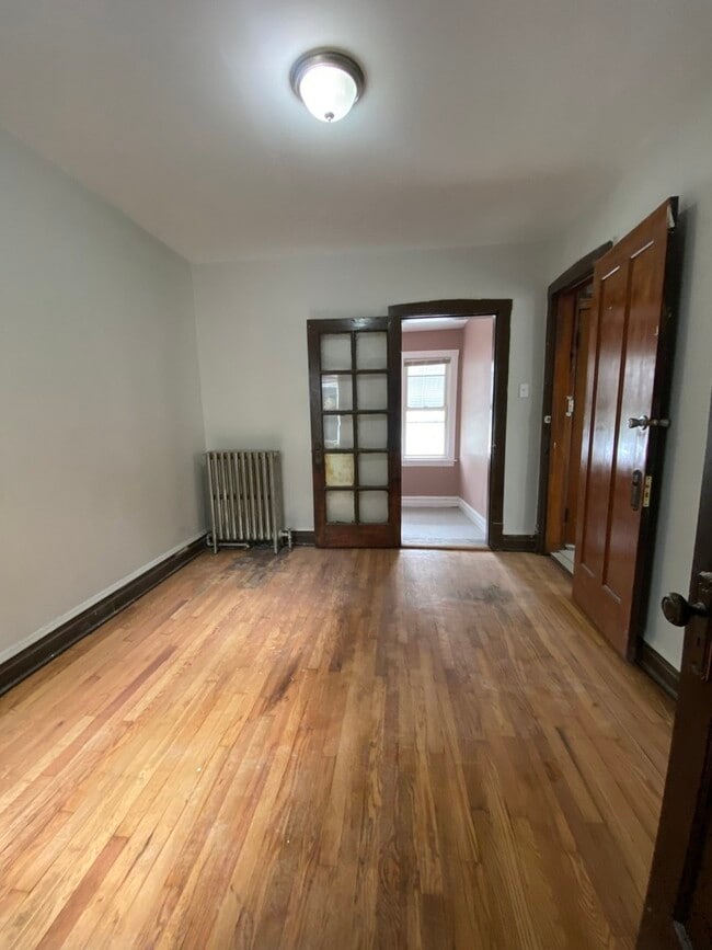 Building Photo - 3056 W Lyndale St