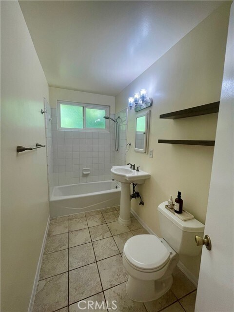 Building Photo - 2904 Fisk Ln
