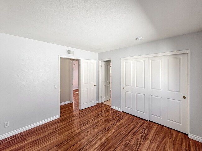 Building Photo - Bright & Spacious 4B/3BA Scripps Ranch Home - New AC, Hardwood Floors, Backyard!