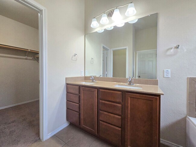 Building Photo - 9507 Adeel Dr