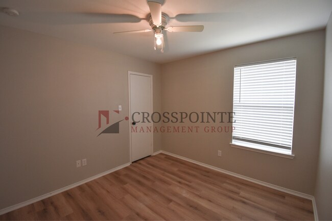 Building Photo - Available Now! Stunning 4 Bed 2 Bath Home in Flint, Tx! Whitehouse ISD!