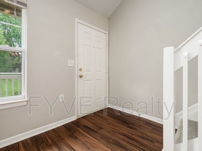 Building Photo - 2980 Glenloch Cir