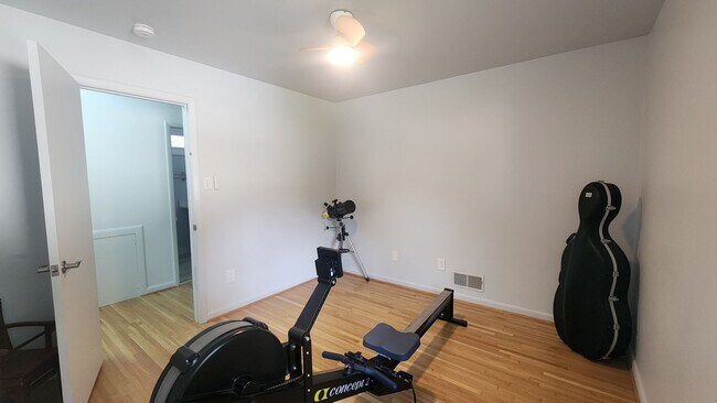 Building Photo - Wonderfully Updated Home On the Edge of Po...