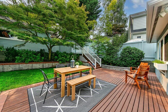 Building Photo - Capitol Hill View Home