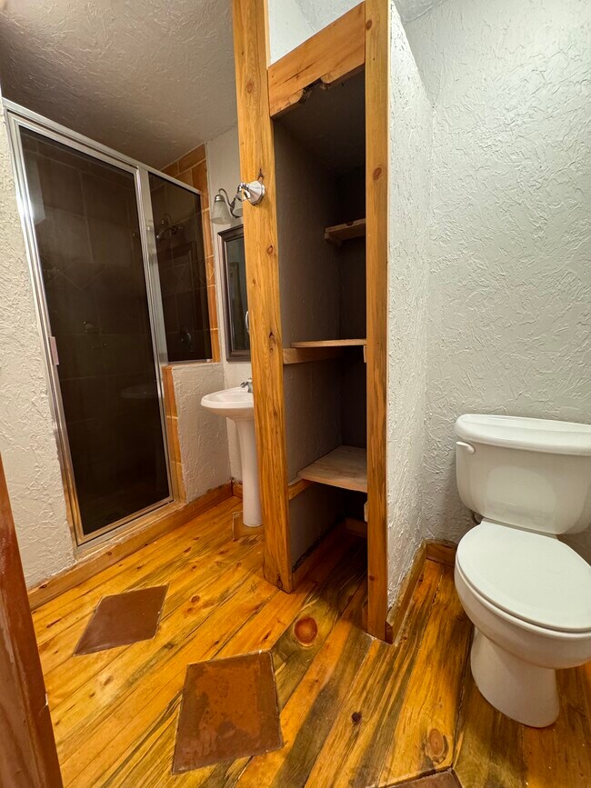 Building Photo - 23150 Schussmark Trl