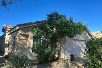 Building Photo - 4256 E Chaparosa Way