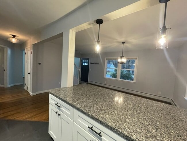 Building Photo - Beautiful Single Family Home