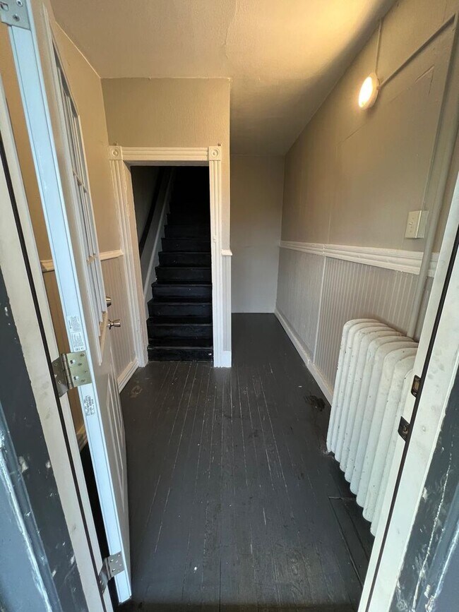 Building Photo - 501 Rugby Rd