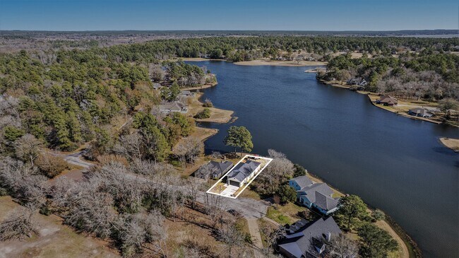 Building Photo - 475 Pinnacle