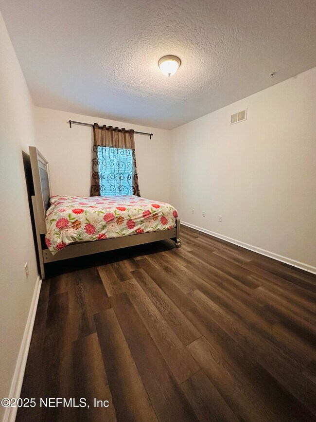 Building Photo - 4966 Key Lime Dr