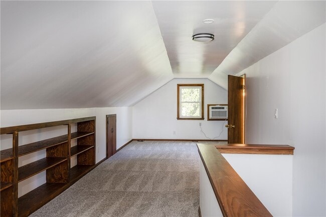 Building Photo - 578 Victory Hwy