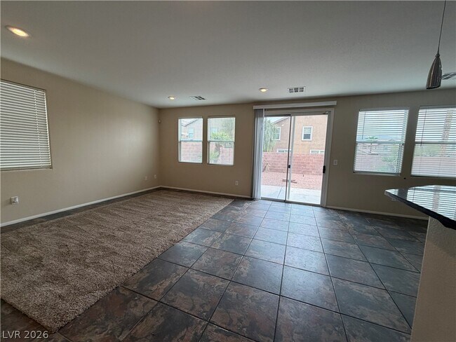 Building Photo - 2324 Cockatoo Dr