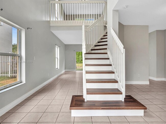 Building Photo - 1498 SW 106th Ave