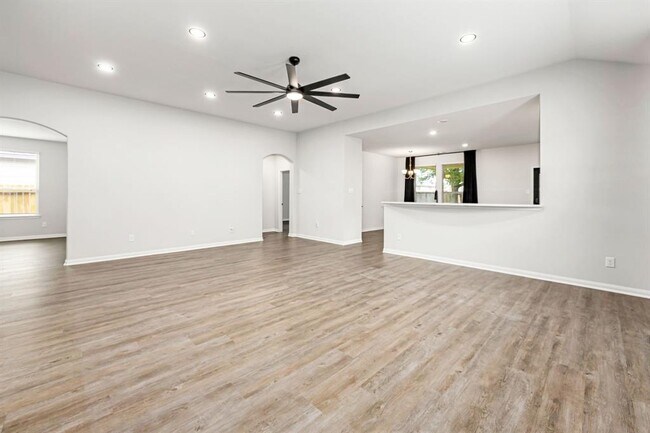 Building Photo - 11323 Cora Ln