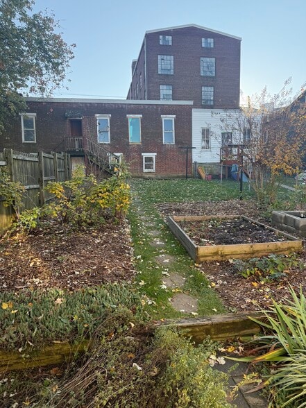 Building Photo - 46 S Main St