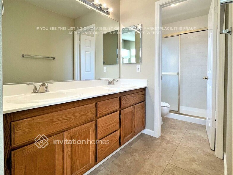 Building Photo - 8323 Lonely Hill Way