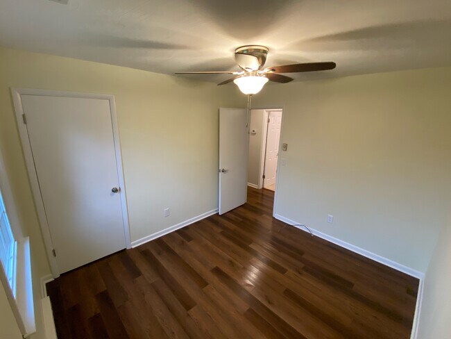 Bedroom 3 - 355 Badgett Ave