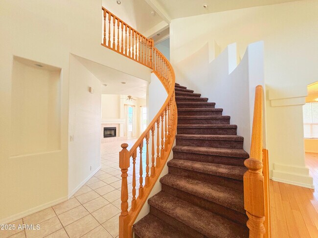 Building Photo - 3213 E Desert Flower Ln