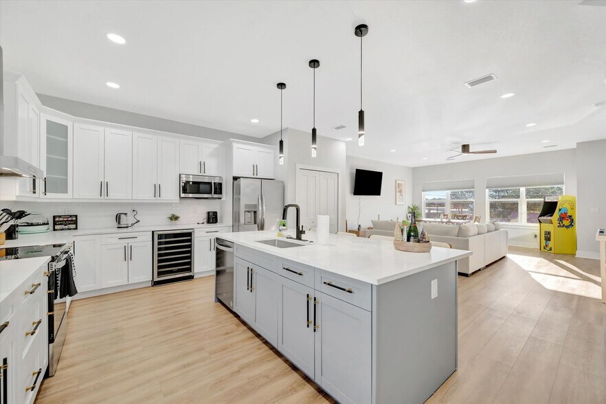 Building Photo - 4120 W North A St