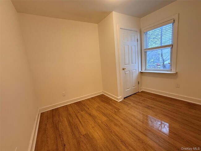 Building Photo - 35 East Ave